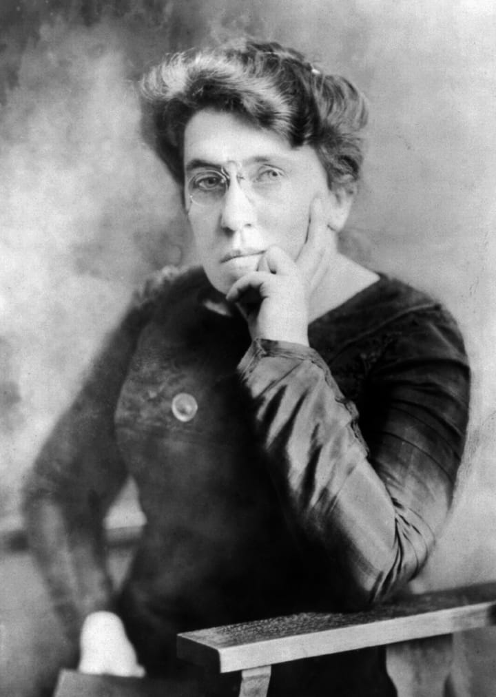 Emma Goldman - La préparation militaire nous conduit tout droit au massacre universel